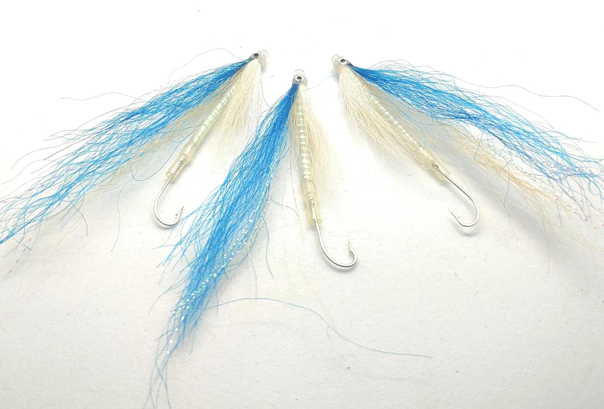 Tube Fly Bluefish Special White/Blue Saltwater Fly <p> 1 artificiali.